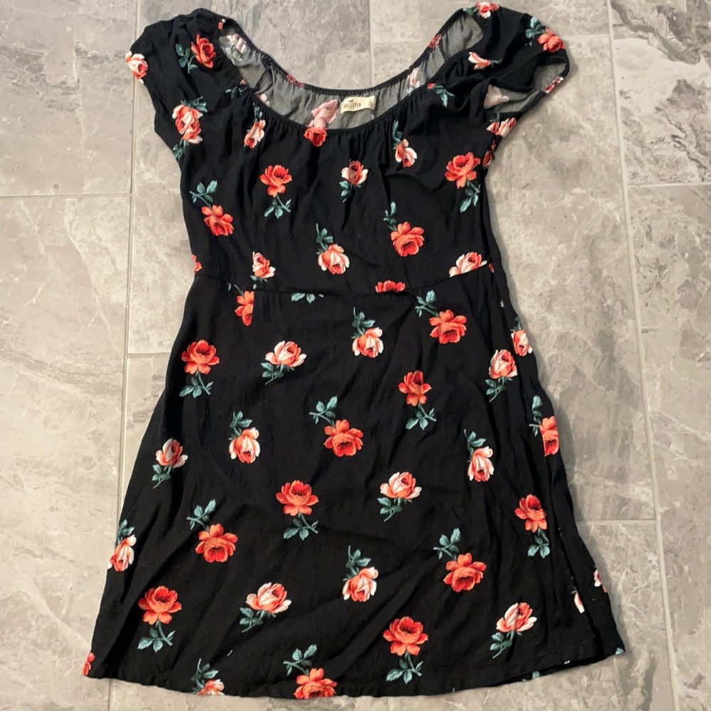 Hollister rose patterned off the shoulder dress
